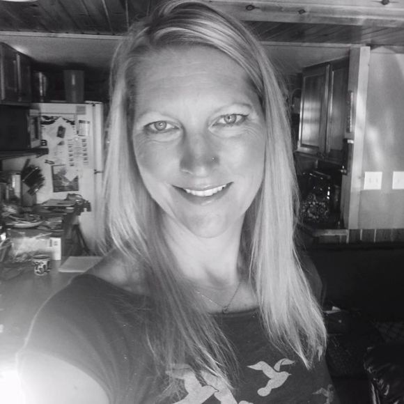 Meet your Posher, Celine - Picture 1 of 1