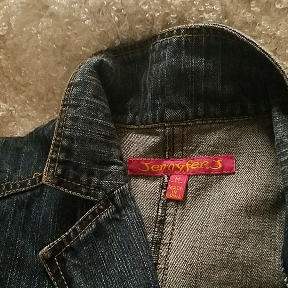 Fitted jean jacket - Picture 2 of 3
