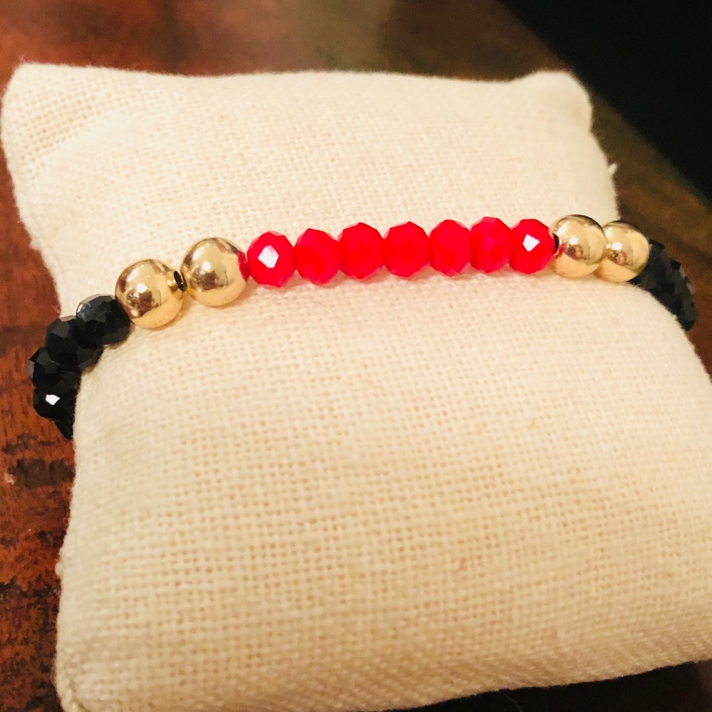 Crystal and gold beaded bracelet