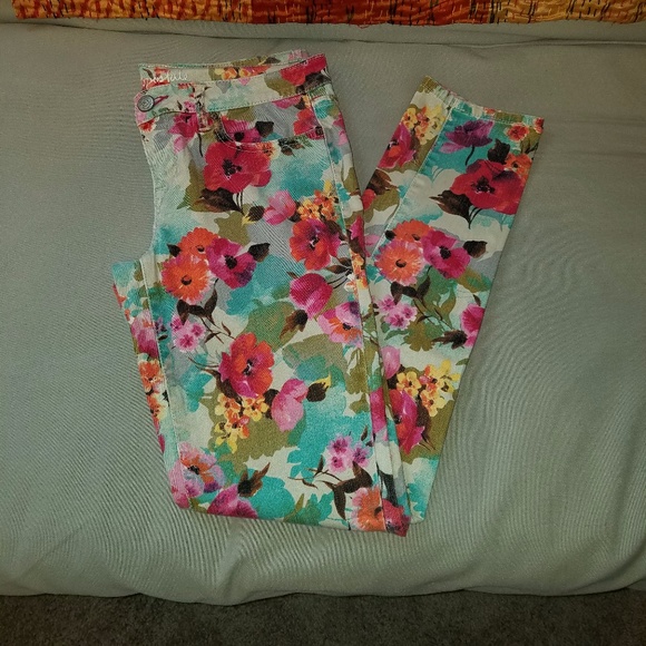 Aeropostale Denim - Colorful, Floral print denim jeans