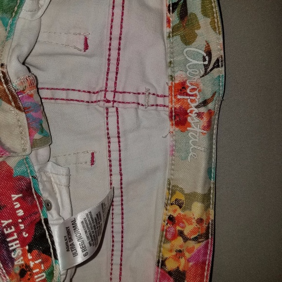 Colorful, Floral print denim jeans - Picture 5 of 7