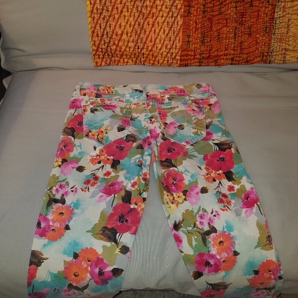 Colorful, Floral print denim jeans - Picture 6 of 7