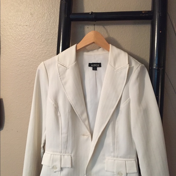 🌕A. Byer Blazer and pants set in cream - Picture 6 of 6