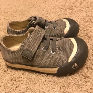 Keen grey shoes