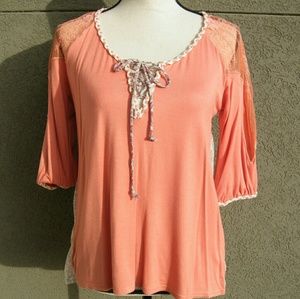 Buckle Orange lace top