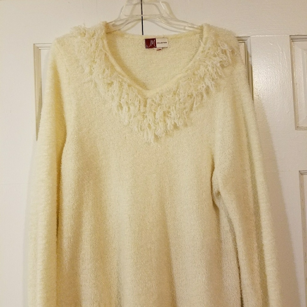 Fringe v neck sweater