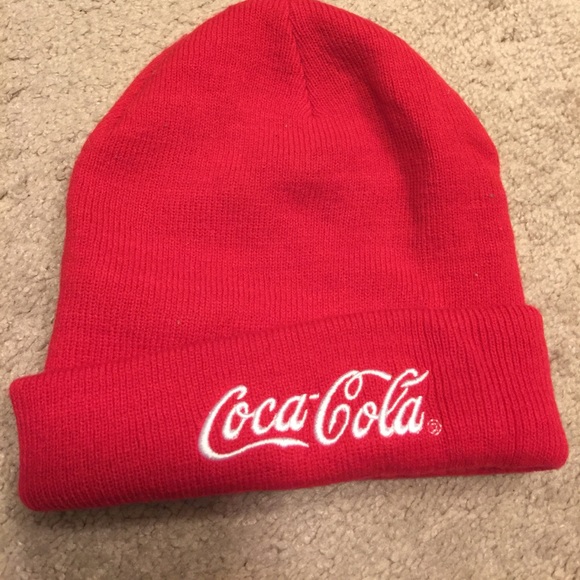 ❄️ NWOT. Coca Cola Beanie. 100% acrylic.