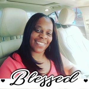 Meet your Posher, Emmie