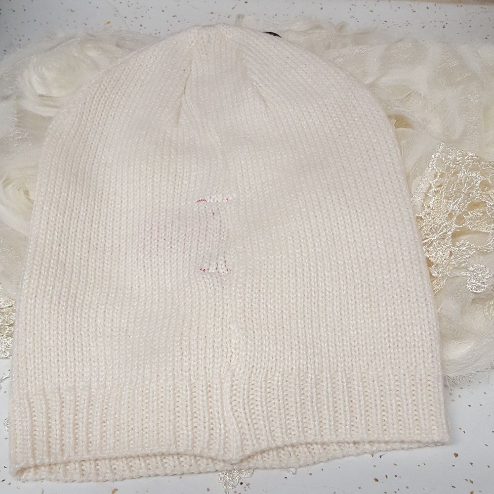 🌷LAST ONE🌷FIRM Betsey Johnson little gems beanie - Picture 3 of 7