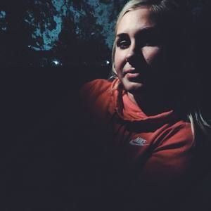 Meet your Posher, Nora