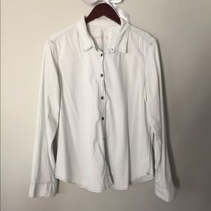 Gap chambray button down shirt