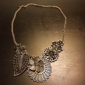 Antique look flower necklace