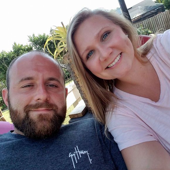 Meet your Posher, Courtney - Picture 1 of 1