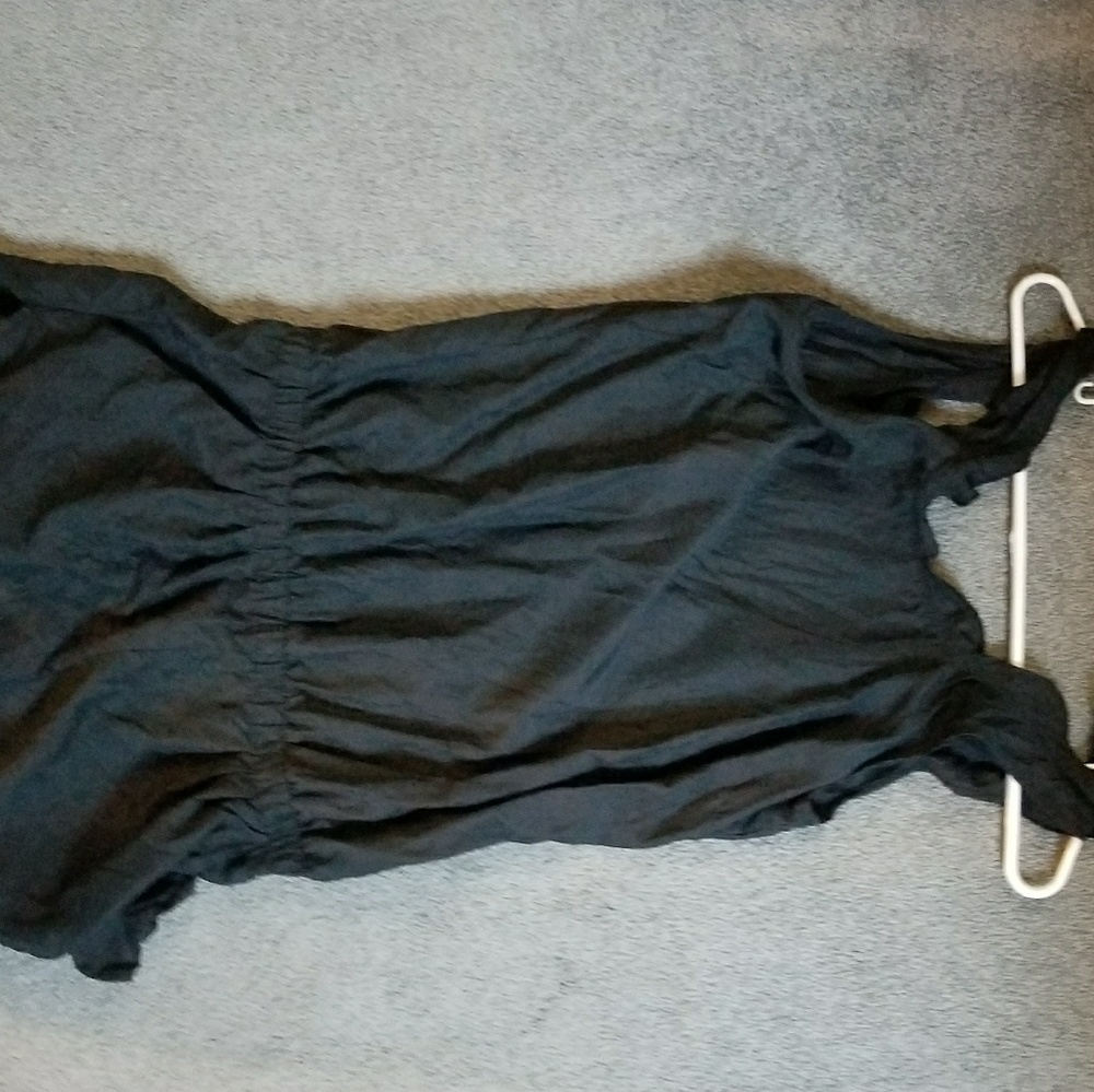 Guess - Picture 3 of 3