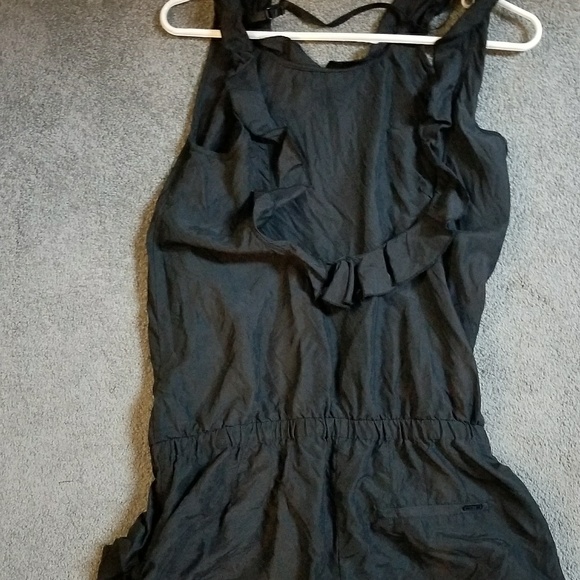 Guess - Picture 1 of 3