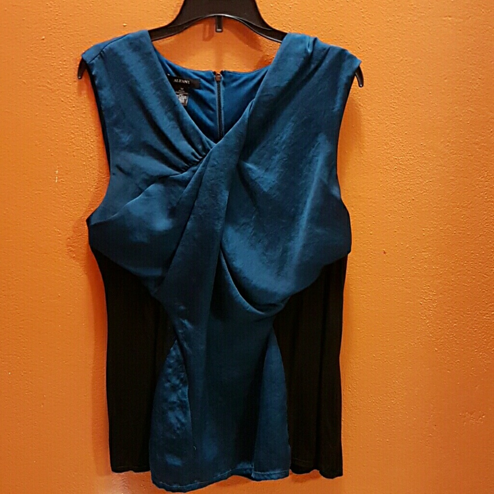Sleeveless top