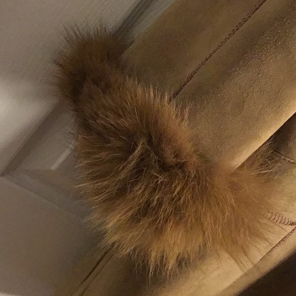 Shearling Fur Coat - Picture 3 of 4