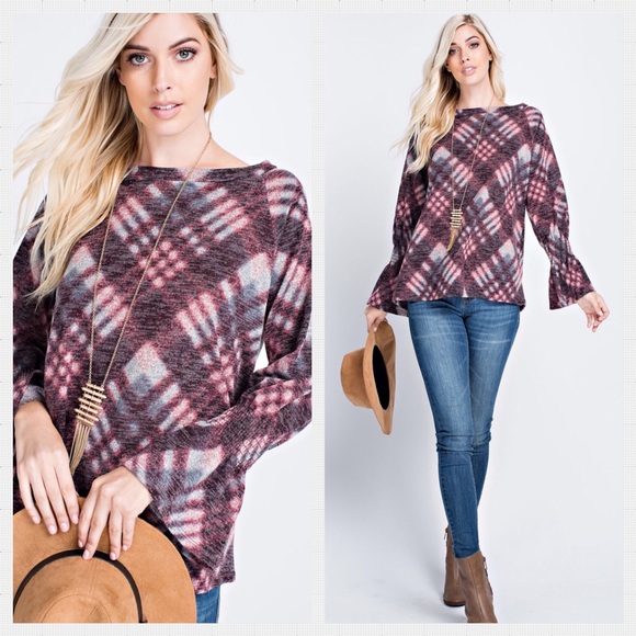 Tops - 🆕 Stylish Burgundy Plaid Flannel Top. M-L