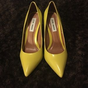 Steve Madden Yellow Proto Pump Heel
