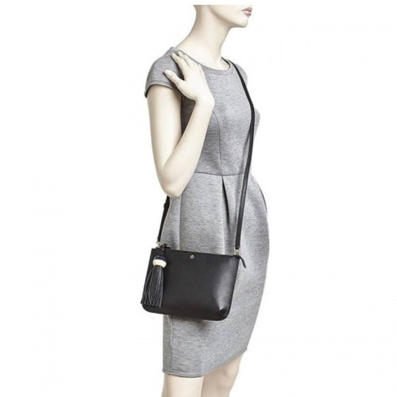 SALE🥳Tory Burch black leather tassel crossbody - Picture 2 of 8