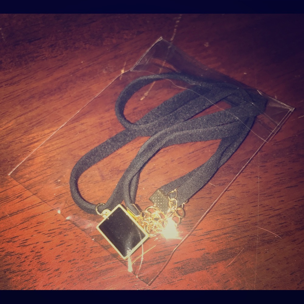 NWT Black Stone Velvet Choker with Gold Square