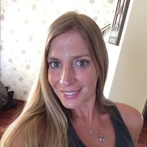 Meet your Posher, Annie