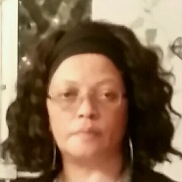 Meet your Posher, T - Picture 1 of 1