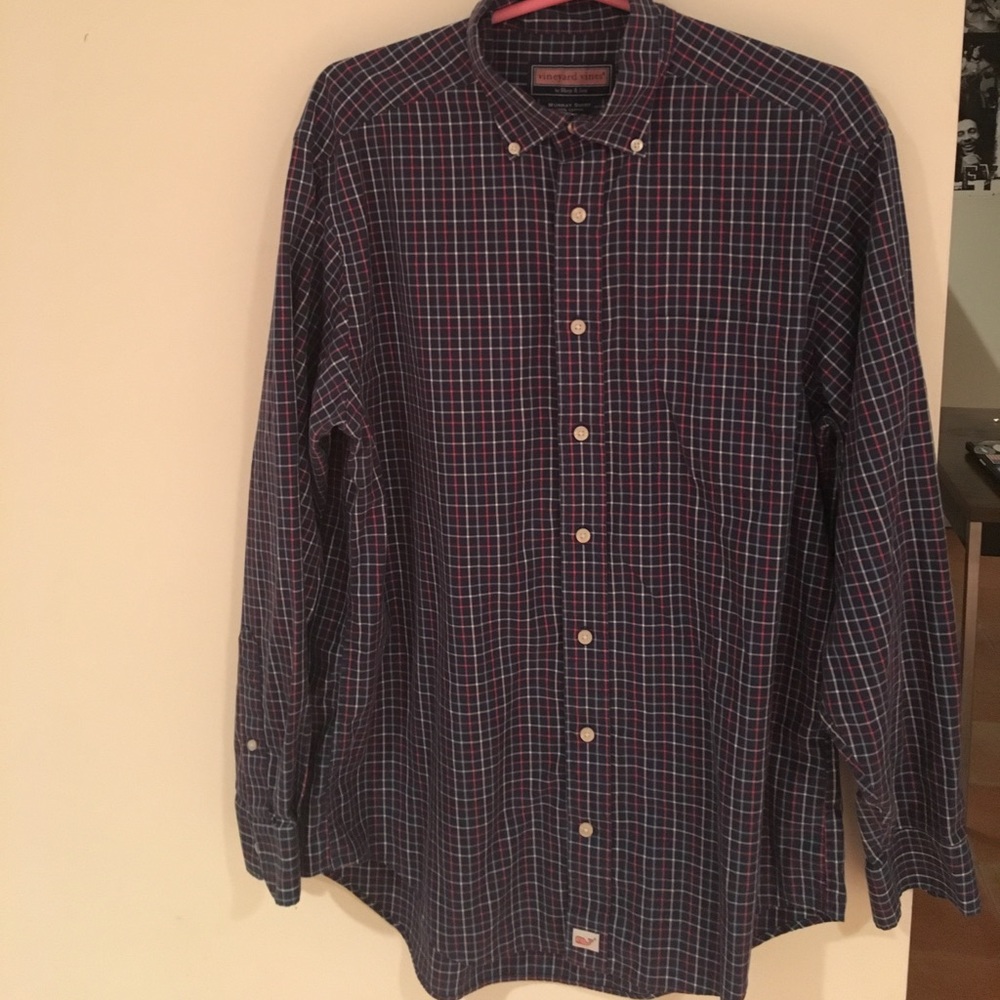 Vineyard vines dress shirt