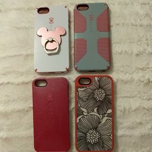 Four Speck cases for iphone se