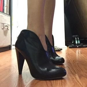 Vince Camuto Black Booties