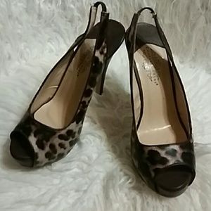 Price Drop
Leopard print peep toe pump