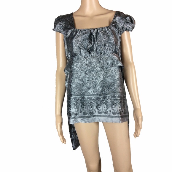 Like new! paisley printed silky blouse - Picture 2 of 6