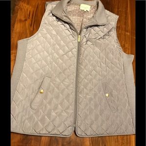 2X Adrienne Vittadini Vest