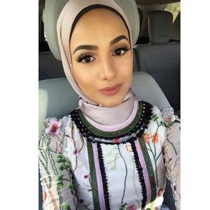 Meet your Posher, Naddine