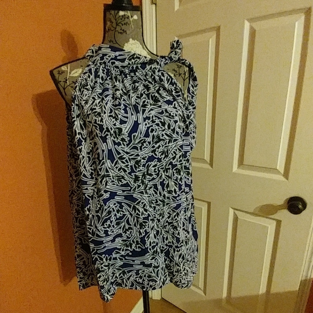 Women's shirt