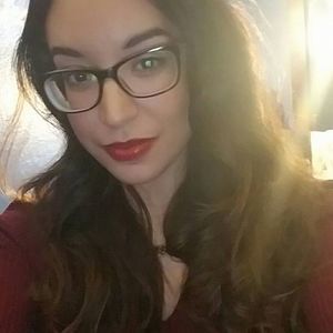 Meet your Posher, Marissa