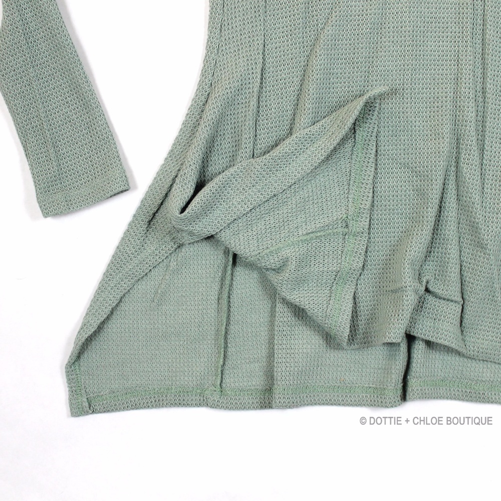 Waffle Knit Thermal V-Neck Shark Bite Hem - Picture 5 of 7