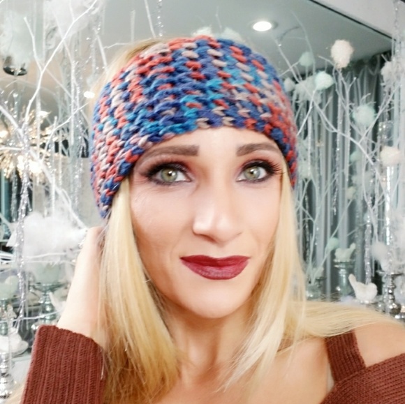 MULTI COLORED KNITTED HEADBAND - Picture 2 of 3