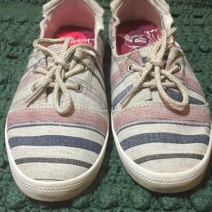 Roxy sneakers