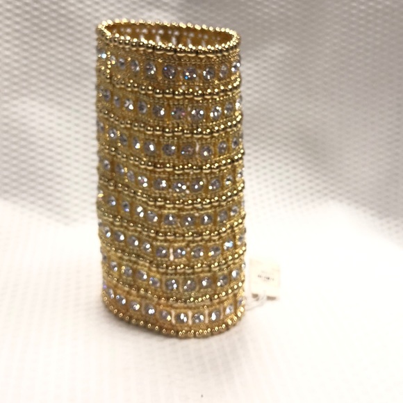 8 Layers Crystal Stretch Bracelet - Picture 4 of 5