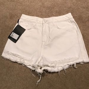 White missguided jean shorts 4