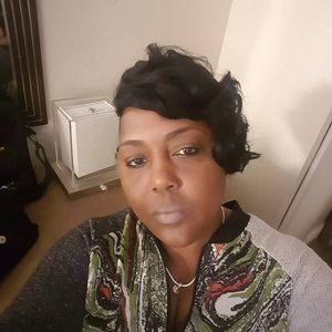 Meet your Posher, Aquila