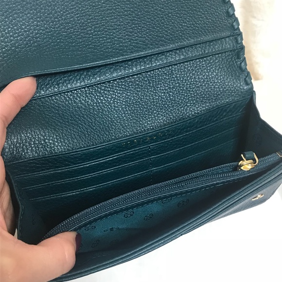 Tory Burch Handbags - Tory Burch Marion envelope wallet