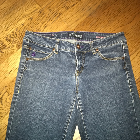 Volcom dark wash modern straight jeans size 7 - Picture 2 of 7
