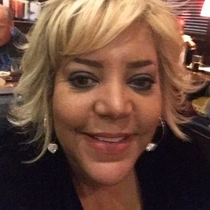 Meet your Posher, Renee