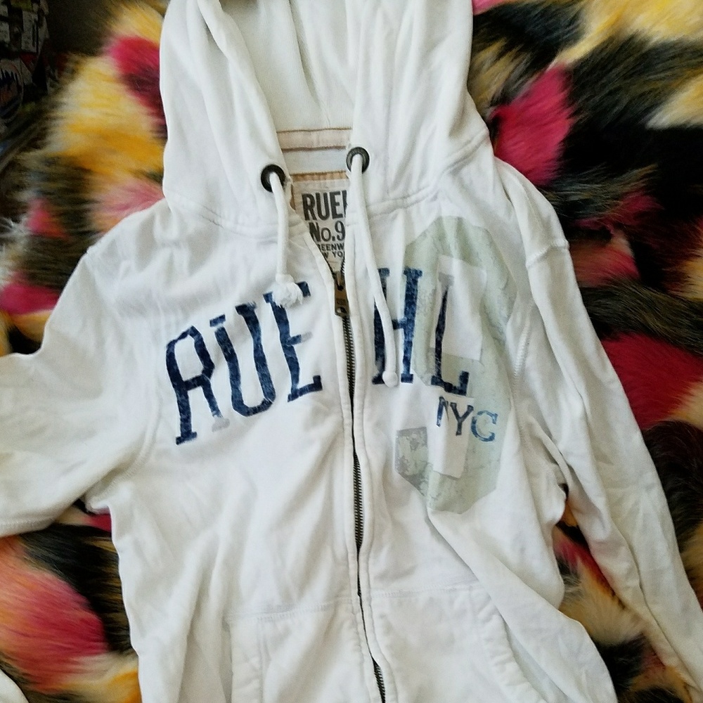 Ruehl 2000s Mens Hoodie