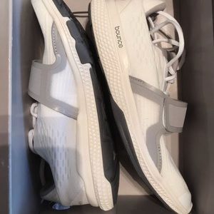 Stella McCartney-Adidas Atani Bounce