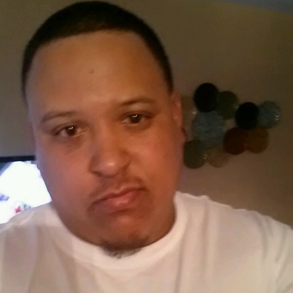 Meet your Posher, Dwight - Picture 1 of 1