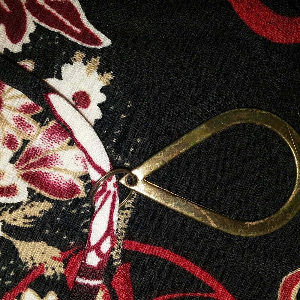 Byline shirt with pendant size small - Picture 3 of 3