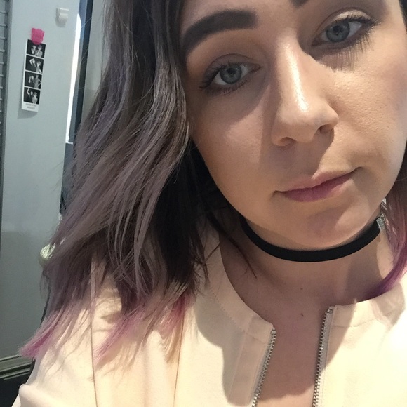 Meet your Posher, Erica - Picture 4 of 6